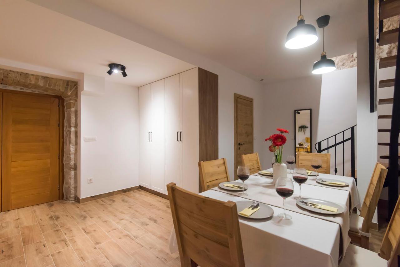 Vila Kameni Dvori Sveti Filip i Jakov