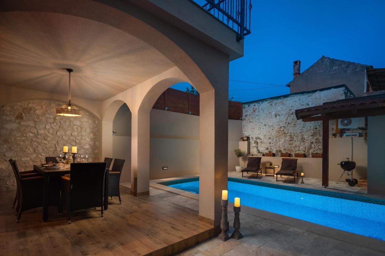 Villa Kameni Dvori Sveti Filip i Jakov